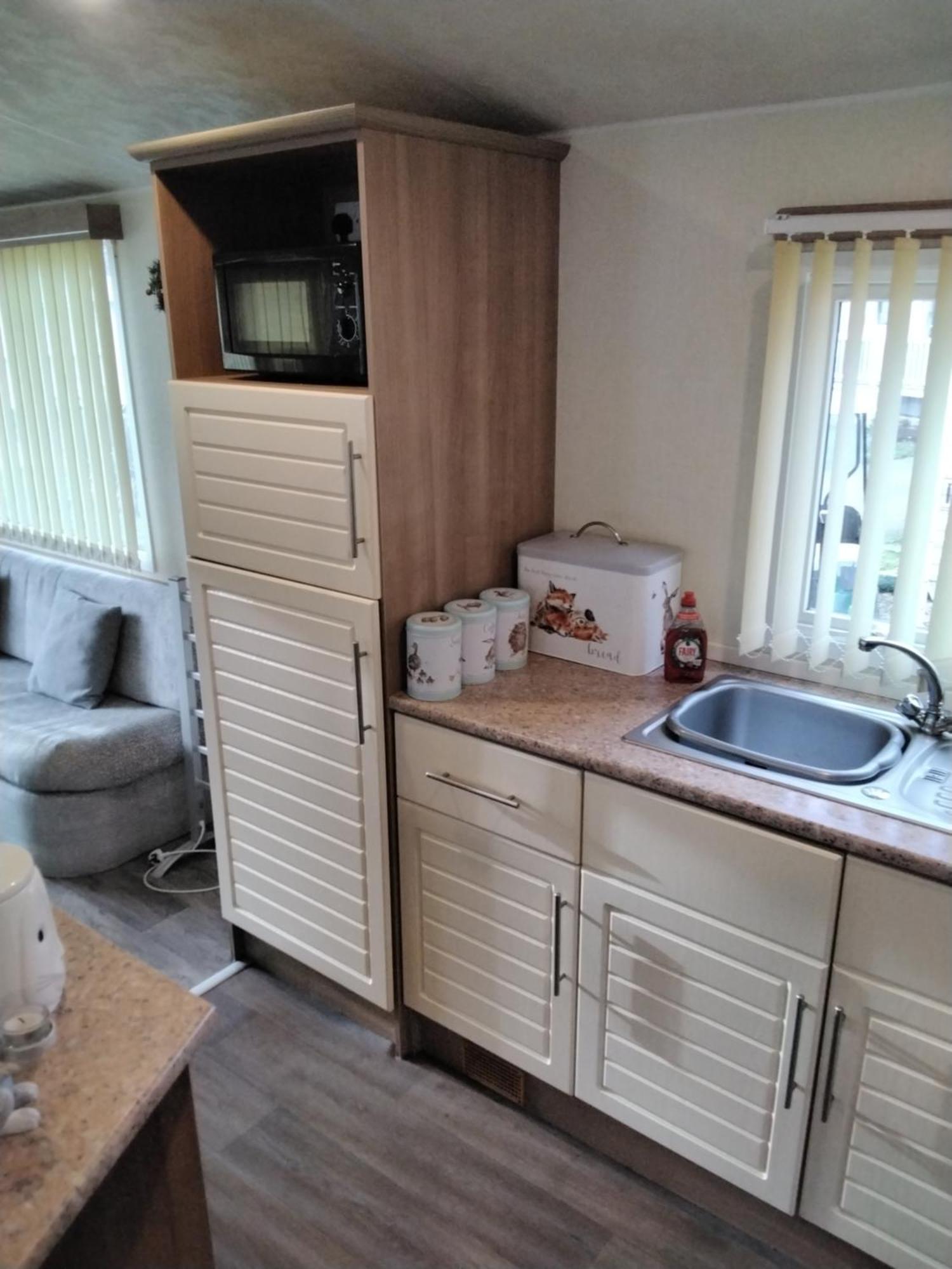 19 Laurel Close Highly Recommended 6 Berth Holiday Home With Hot Tub In Prime Location Таттершолл Экстерьер фото